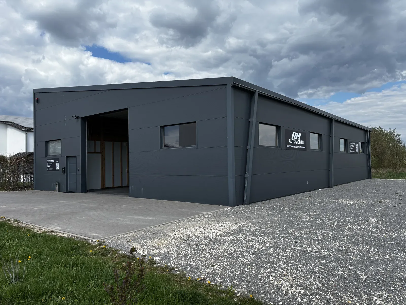 R&M Automobile Halle · Am Gewerbebogen 11, 93155 Hemau